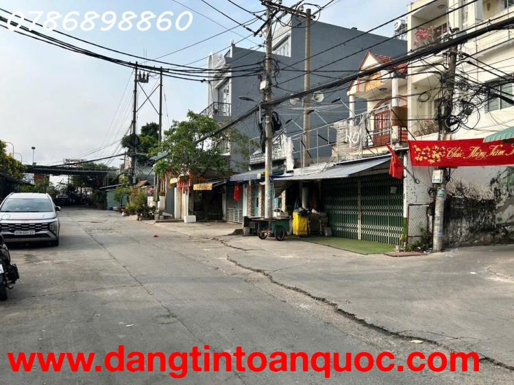 Nhà đẹp đường Huỳnh Tấn Phát, Quận 7 – cách mặt tiền chỉ 50m