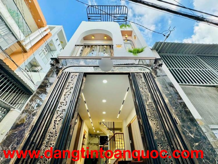 NGAY LOTTE - CITYLAND - TRUNG TÂM GÒ VẤP- 3 TẦNG SÂN THƯỢNG - HẺM 3G - SẴN NỘI THẤT - SỔ VUÔNG A4 - 