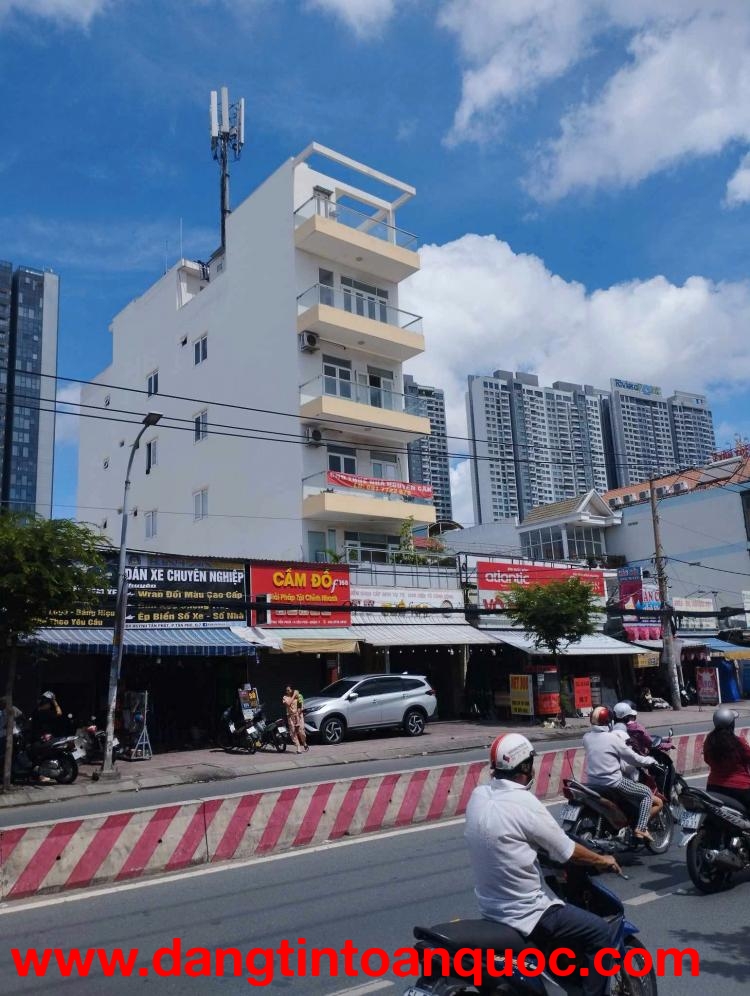 Quận 7, Khách Sạn Mặt Tiền Đường Hoàng Quốc Việt, 7 Tầng, 21 Phòng, 5 x 28m, Bán Gấp