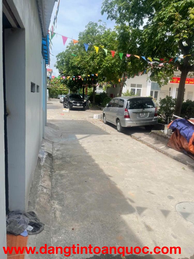 Chính chủ cần thanh khoản gấp bán nhà dòng tiền Nguyễn Văn Cừ  thu nhập sẵn 18 triệu/tháng