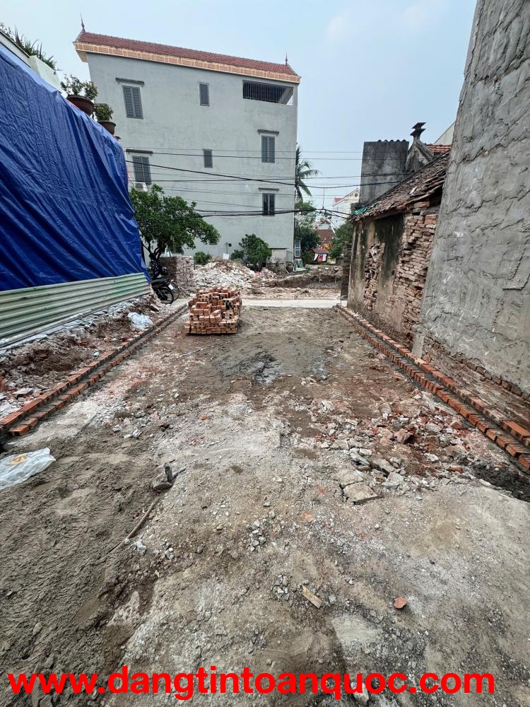 40m đức giang .hoài đức .hà hội. ngõ thông,tứ tung.