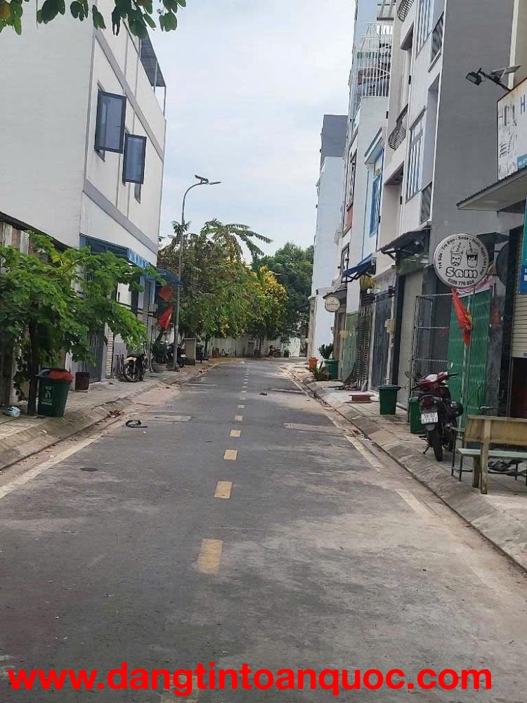 Hẻm 2 Sẹc - Đường Xe Hơi - 6 Tỷ Nhỉnh - Bình Tân - Gần Trường Học - 60M2 - 3 TẦNG - 4PN