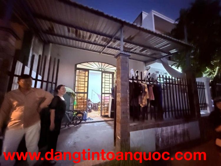 Bán nhà HxH Nguyễn Văn Tạo 116m2 - Nằm ngay Chợ, Trường học các cấp,Bệnh viện