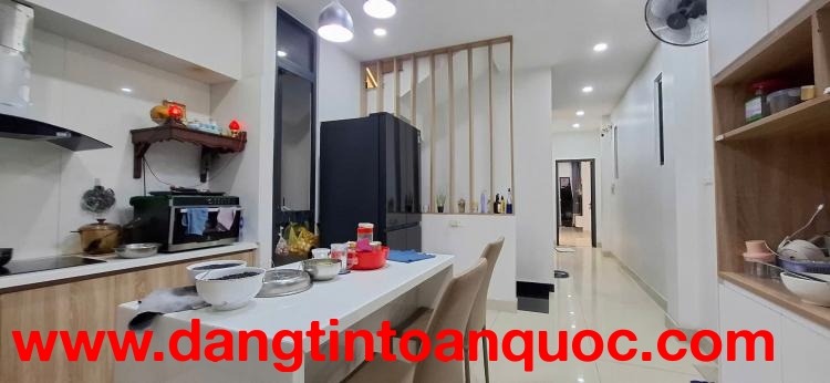 NHÀ MT SIÊU HIẾM NGUYỄN TƯ NGHIÊM, BÌNH TRƯNG TÂY, QUẬN 2