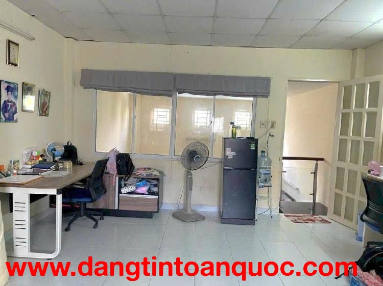 Nhà 5 ×12 sát bên cư xá Ngân Hàng _Hẻm 4m_Khu xây dựng tự do