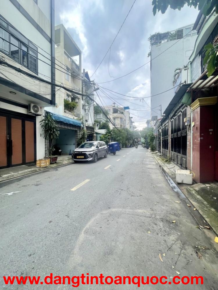 Bán nhà 2 Mặt tiền Hẻm 8m Ni Sư Huỳnh Liên - ngay Bàu Cát, 4x15m, 3 Tầng, chỉ 10,6 tỷ.