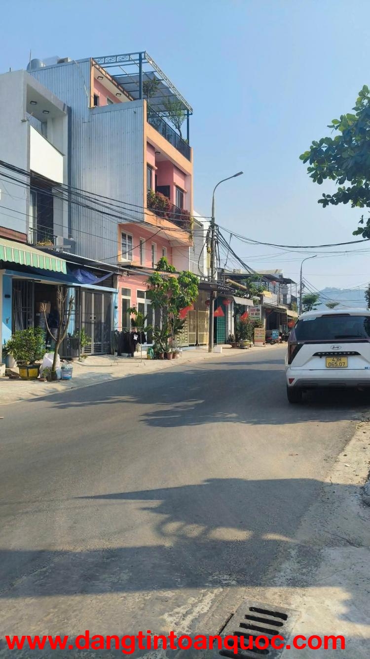 ????????Bán nhà C4 đường Nam Cao - Trục thông Tôn Đức Thắng