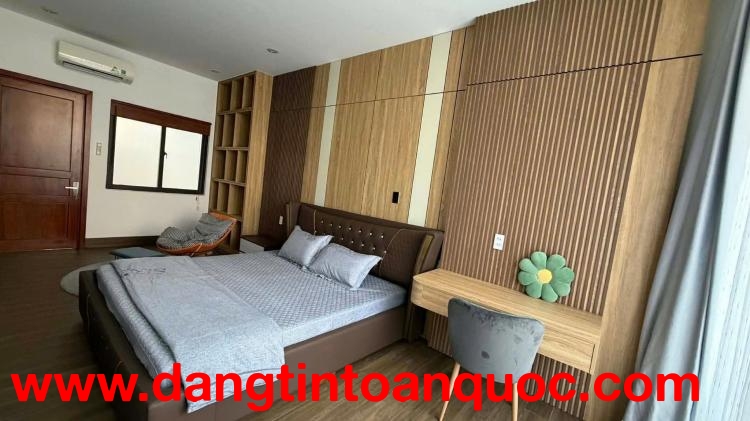 Bán nhà 3 tầng đường Đặng Huy Trứ - Trục đường 7,5m thông biển