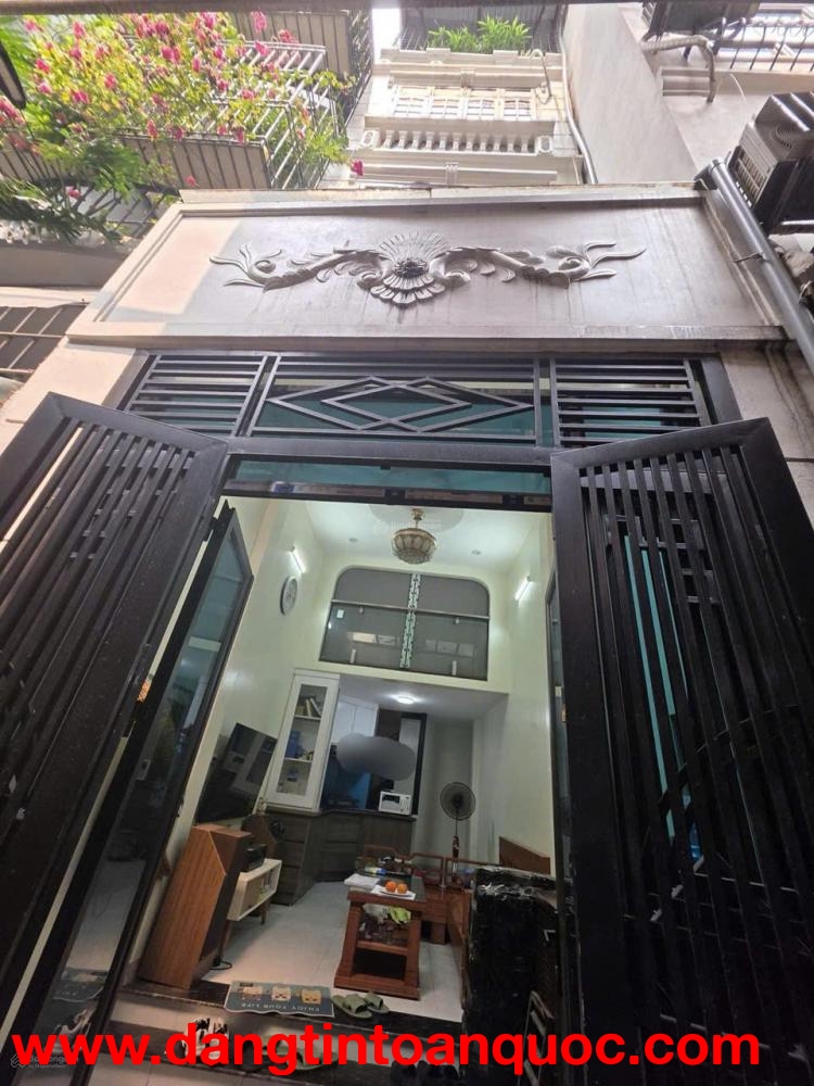 Cho thuê nhà ngõ Hồ Văn Chương-dt 35m2*4 tầng-Giá 12 triệu