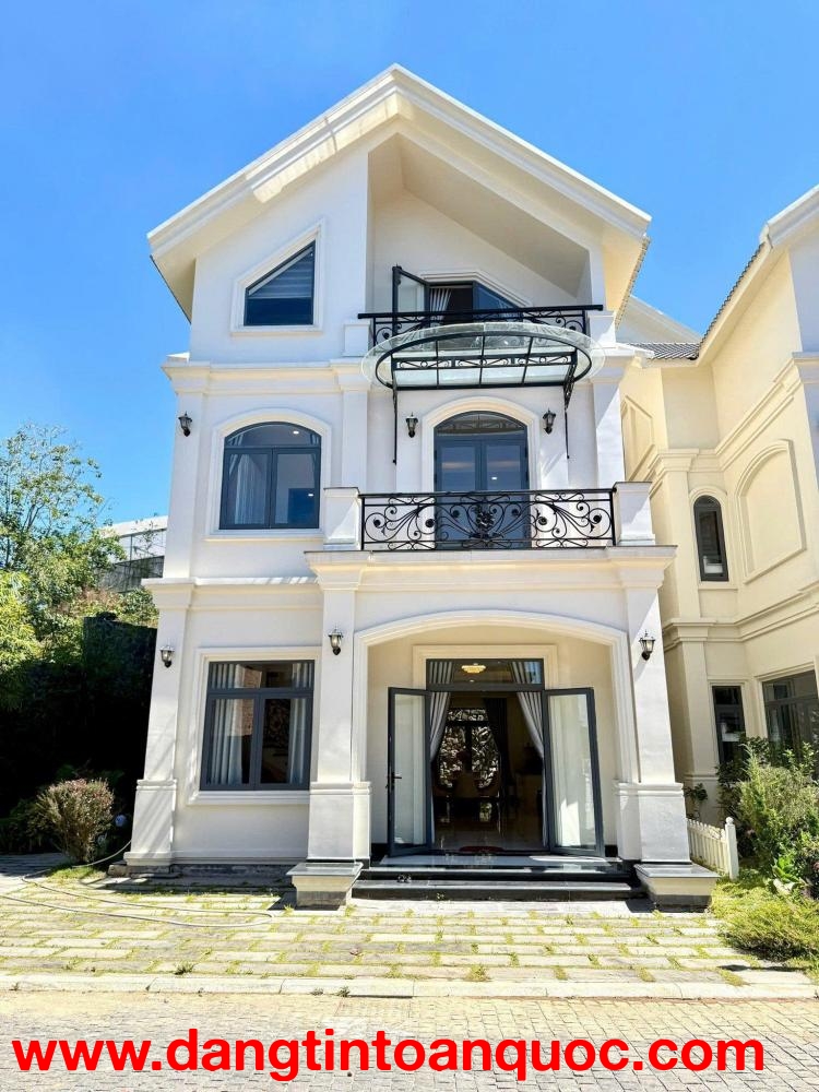 Cho thuê villa 5 phòng Royal Villa Măng Lin Phường 7 Đà Lạt