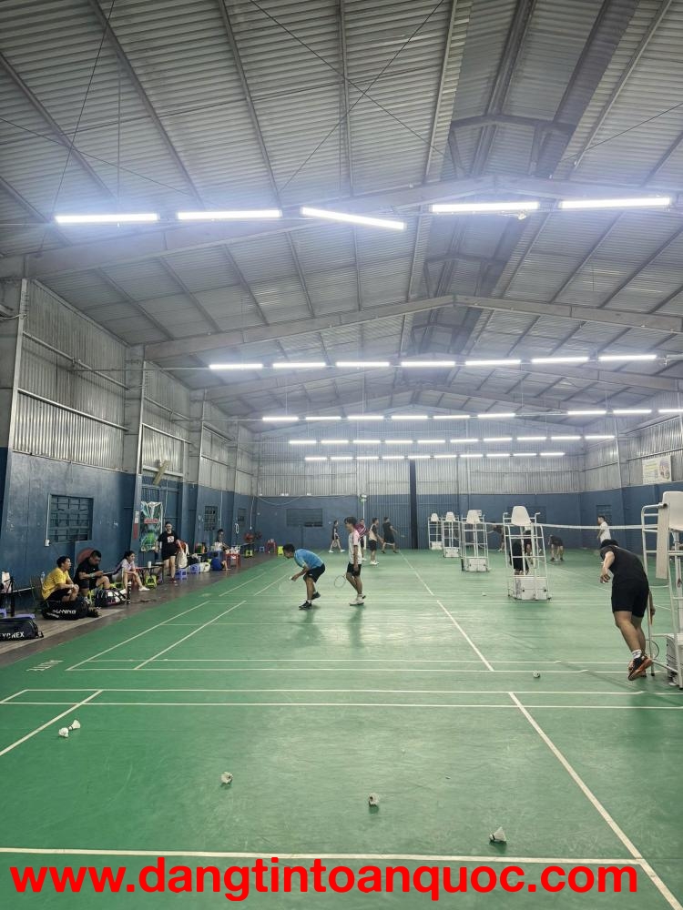 Mình cần sang nhượng lại toàn bộ cụm sân cầu lông tại khu vực Lái Thiêu Thuận An