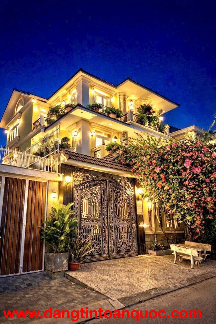 Giảm 3 tỷ - Biệt thự 240m2 Đặng Thùy Trâm - Ngang 15m - 3 mặt giáp sông - 124tr/m2