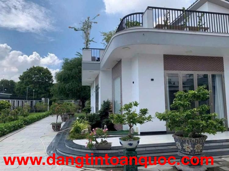 BIỆT THỰ XÂY MỚI 5T, DT KHỦNG, NỘI THẤT ĐẸP ĐƯỜNG 8M NGUYỄN THỊ THẢNH, HM