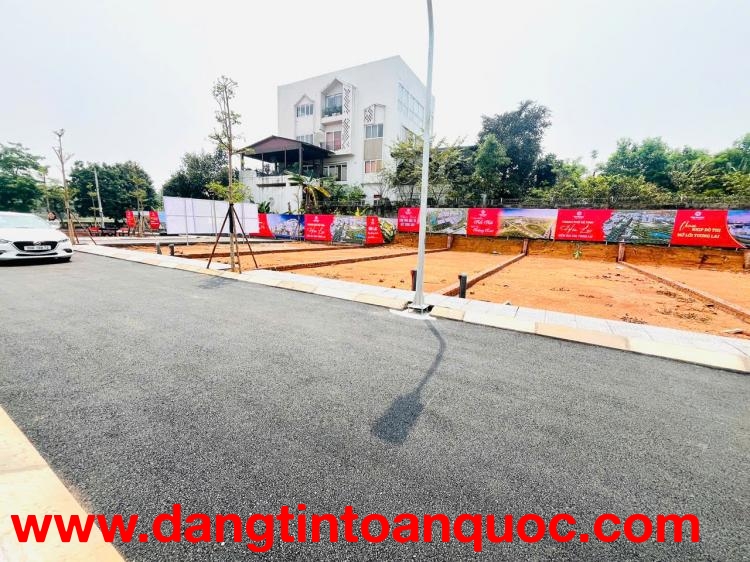 SỐC lô đất đẹp có 1 0 2 tại Hoà Lạc