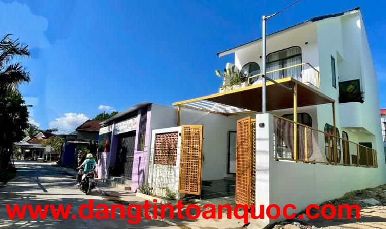 Bán Nhà Mới Tinh Có Sân Ô Tô Khu Bắc Nha Trang - Đường 6m (QH 10m) - Diện Tích 104m2 - Bao Sang Tên