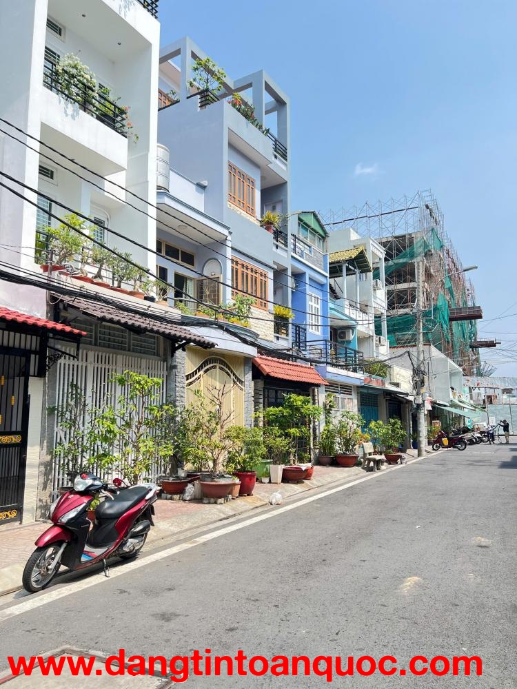 Nhà mới 2 tầng mặt tiền đường số ngay chợ Phạm Thế Hiển P4Q8. Giá: 4.7 tỷ