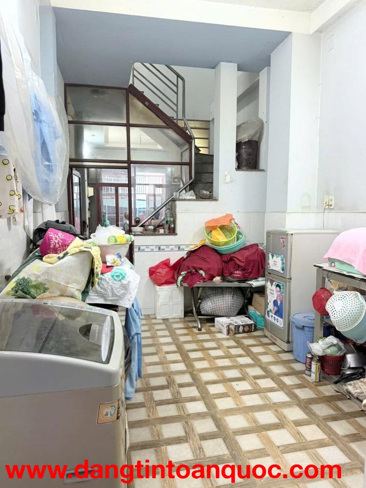 Nhà 3 lầu đúc Nguyễn Chế Nghĩa P12Q8 (P. Bình Đông)