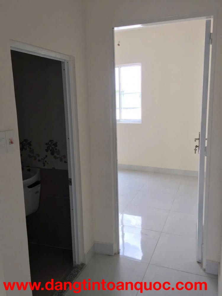 BÁN NHÀ HẺM 590 NGUYỄN VĂN TẠO - HIỆP PHƯỚC - XE BÁN TẢI NGỦ TRONG NHÀ - LÔ GÓC 3 MẶT HẺM THOÁNG MÁT