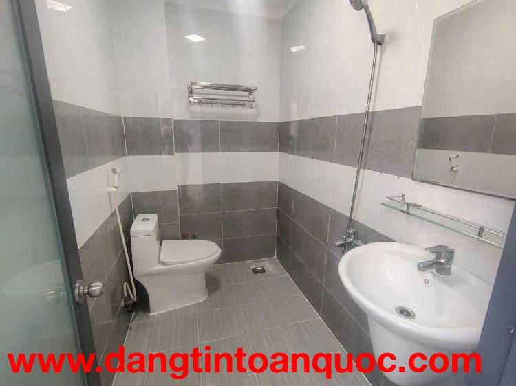 Nhà 5 Tầng Ngang 8m – Garage Ôtô – KDC Rạch Tôm Nhà Bè – Nhỉnh 6 Tỷ