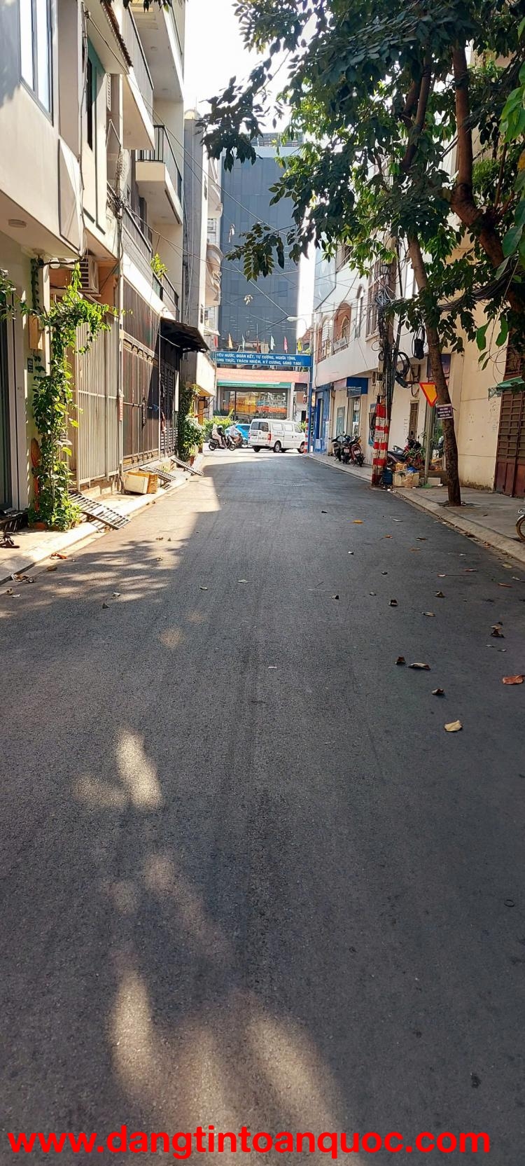 KHU VIP NHÀ GA T3 – CỘNG HÒA  Ô TÔ TRÁNH NHAU  NHÀ MỚI 4 TẦNG