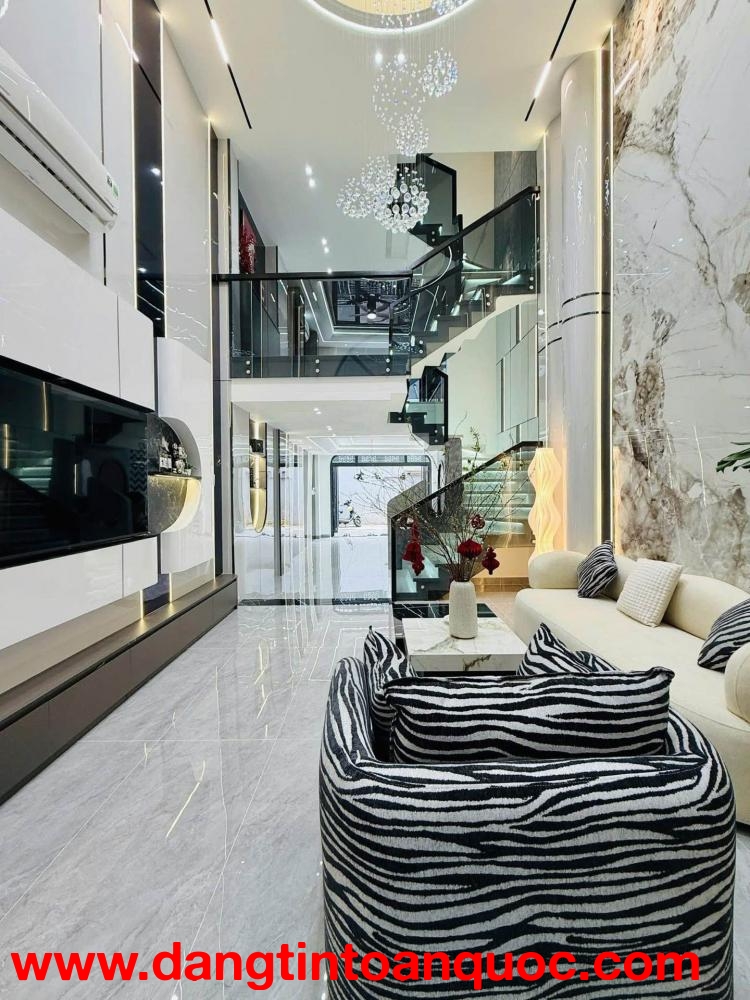 SIÊU PHẨM 5 TẦNG LUXURY - GARA OTO - SẴN NỘI THẤT TIỀN TỶ - QUANG TRUNG - CHỈ 8.x TỶ NHỎ XÍU