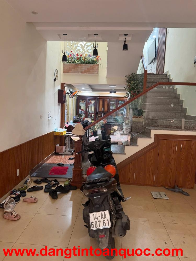 ❌❌Bán nhà ngõ 302 Văn Cao - 46m 4 tầng - Ngõ nông - Ô.tô vào nhà