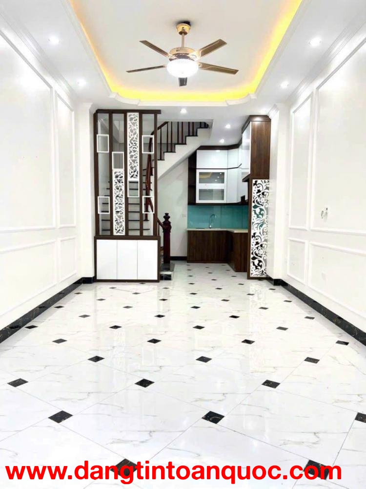 Cho thuê nhà ngõ ba gác Xuân Phương 36m2x5 tầng, 13 Triệu