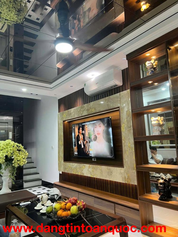 ???? VƯƠNG THỪA VŨ – 58M – 5T – MT 5M – Ô TÔ ĐỖ CỬA – 12.8 TỶ