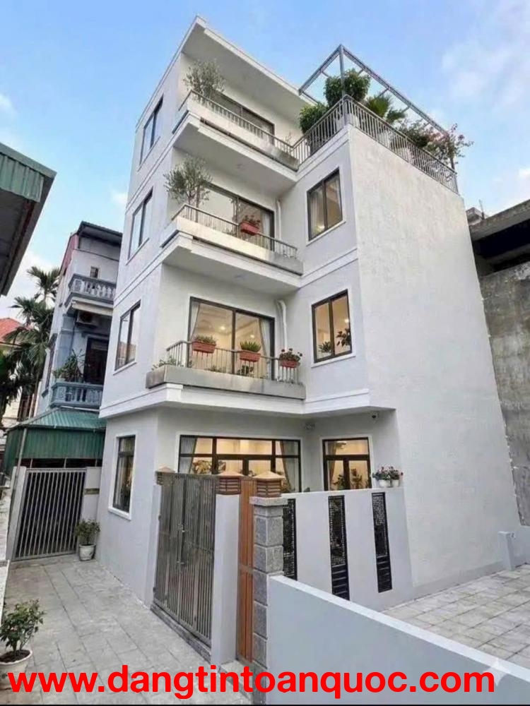 Đẹp- Bán nhà Thượng Thanh- Hàng xóm himlam-67m 4 tầng mặt tiền rộng gần oto- nhỉnh 8 tỷ(TL)