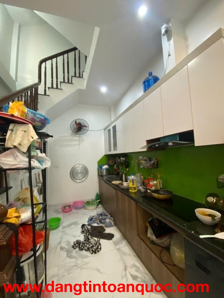 BÁN NHÀ THƯỢNG THANH – 5 TẦNG – 10M RA Ô TÔ TRÁNH – CÓ CHỜ THANG MÁY