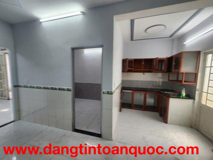 MẶT TIÊN HẺM KINH DOANH BUÔN BÁN - Vị trí cách mặt tiền đường Huỳnh Tấn Phát