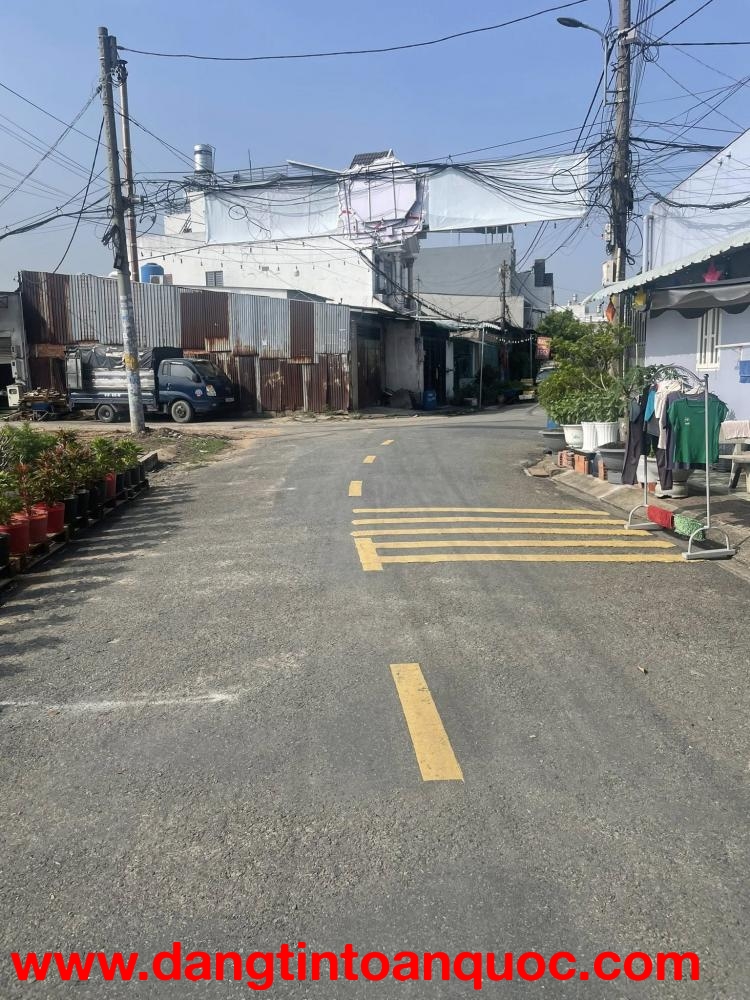 Bán nhà mặt tiền 1 trệt 1 lửng 2 lầu 5x16m giá 5,9 tỷ Đường Phạm Thị Tôm