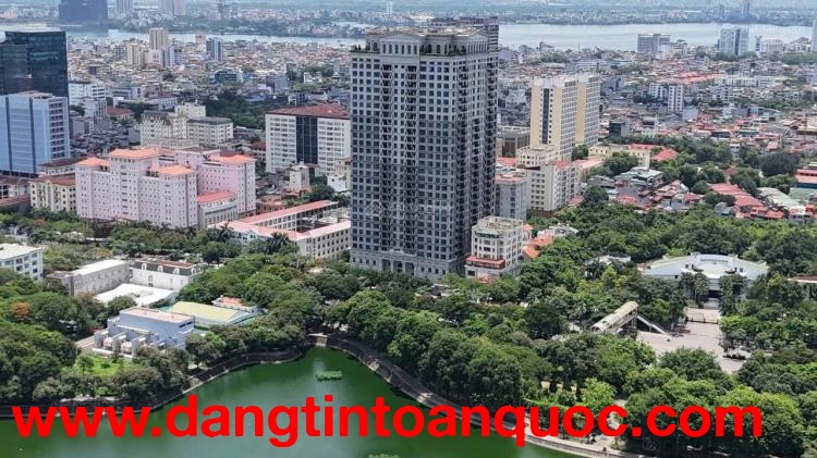 CHÍNH CHỦ bán chung cư 111m2 xây thô tầng cao, view pháo hoa Hồ Tây, công viên Nghĩa Đô Hanoi Signat