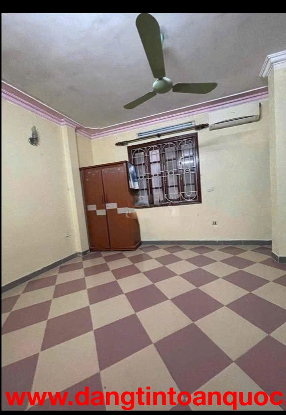 Cho thuê nhà ngõ Cát Linh, 24m x 4 tầng, 2 ngủ 3 vệ sinh, 8 triệu vào nhận nhà ngay