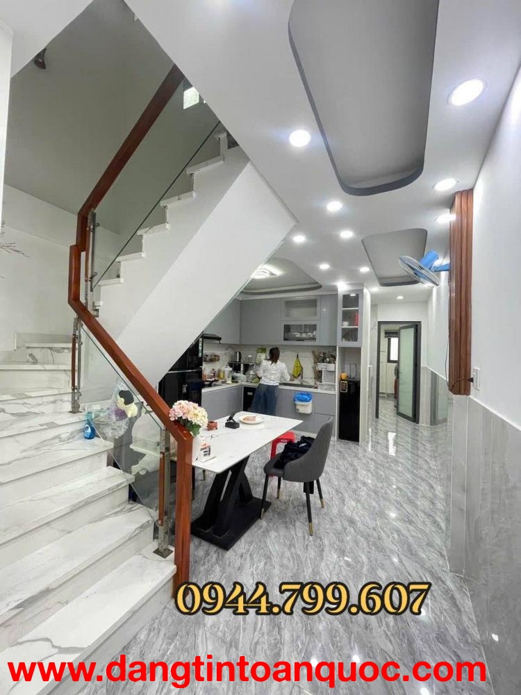 NHÀ S.Ổ H.Ồ.N.G R.I.Ê.N.G - CẠNH QUẬN 7 - HƠN 4 TỶ - Dương Cát Lợi