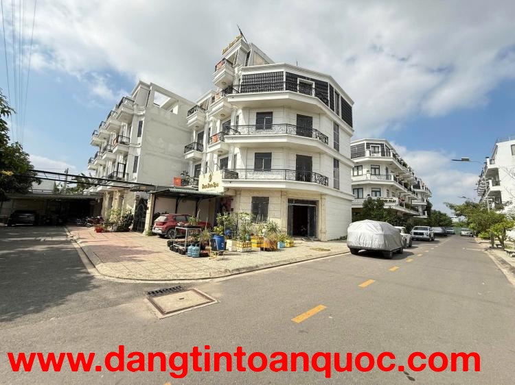 BÁN NHÀ PHỐ SANG TRỌNG 7PN DÒNG TIỀN 20TR/THÁNG – GIÁ CHỈ 6.5 TỶ - Q.12, HỒ CHÍ MINH