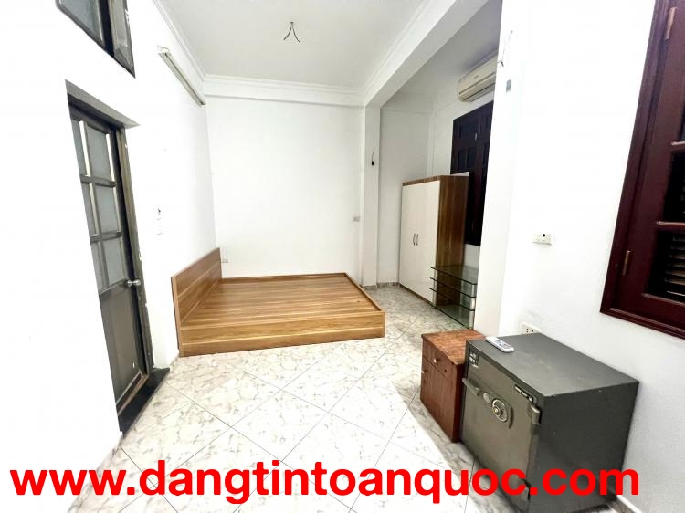 CHO THUÊ PHÒNG FULL ĐỒ – BAN CÔNG THOÁNG – Ở NGAY TẠI BA ĐÌNH, HÀ NỘI