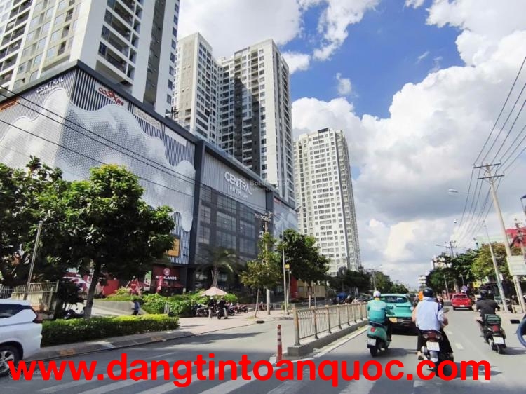 Siêu Phẩm Nhà Quận 8 120m² Khu VIP 5 Phút Qua Quận 1, Quận 5