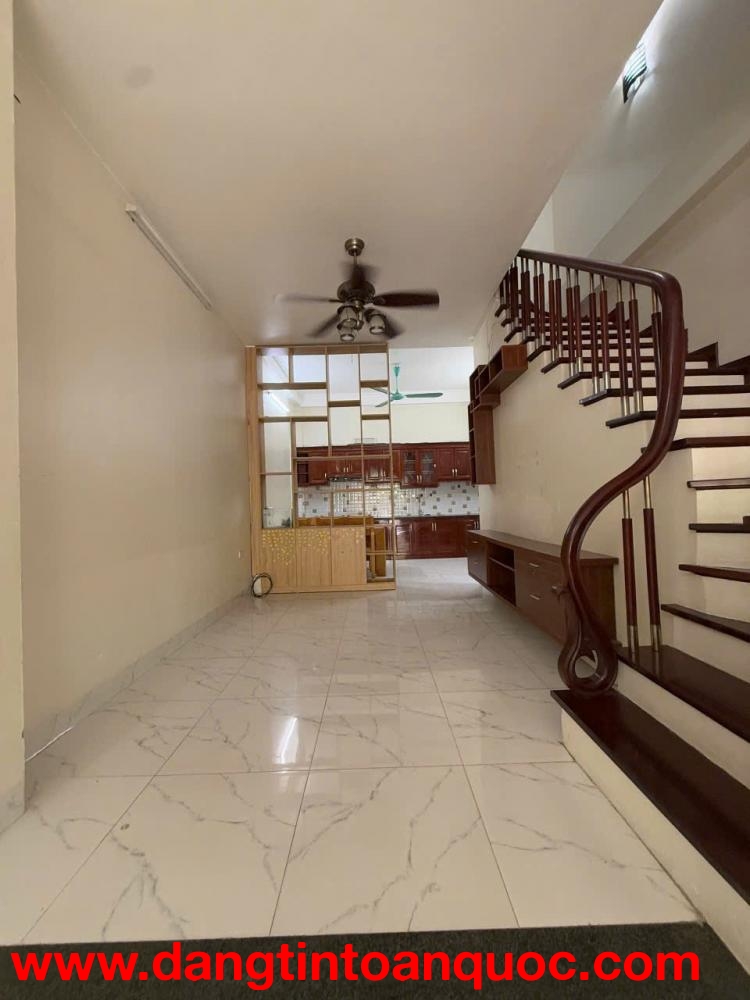 Liền kề 5 tầng dịch vụ Yên Nghĩa – 50m² – Gần công viên, ga tàu điện, ở sướng – đầu tư đỉnh!