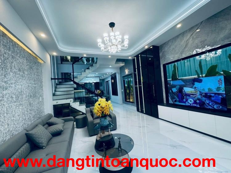 Bán nhà Tô Hiệu 115m2 kiệt ô tô vào sân nhà 3 mê tân cổ điển giá 7.1 tỷ