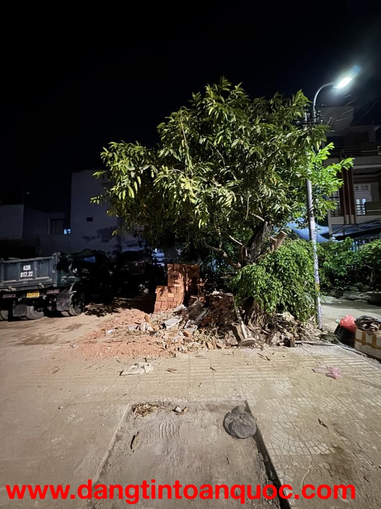 Bán lô góc 2 mặt tiền Võ Duy Ninh 105m2 ngang 6.3m gần biển giá 14.2 tỷ