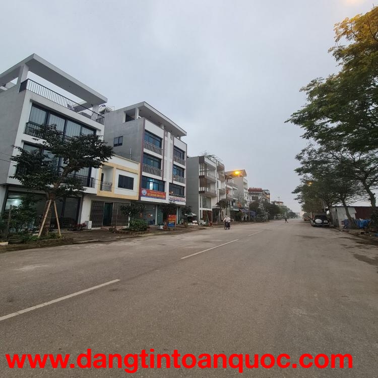 ???? TĐC Trâu Quỳ, Gia Lâm, Hà Nội. Dt 41m2, đường 13m giá đầu tư. Lh 0989894845