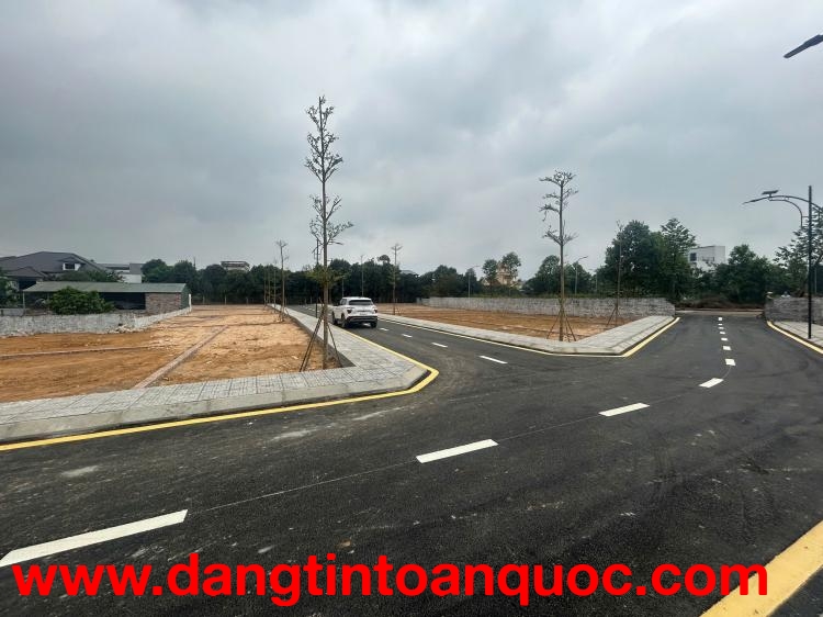 Lô đất đắc địa Hòa Lạc, view hồ phong thủy, gần FPT & khu Công Nghệ Cao, LH 0981376738