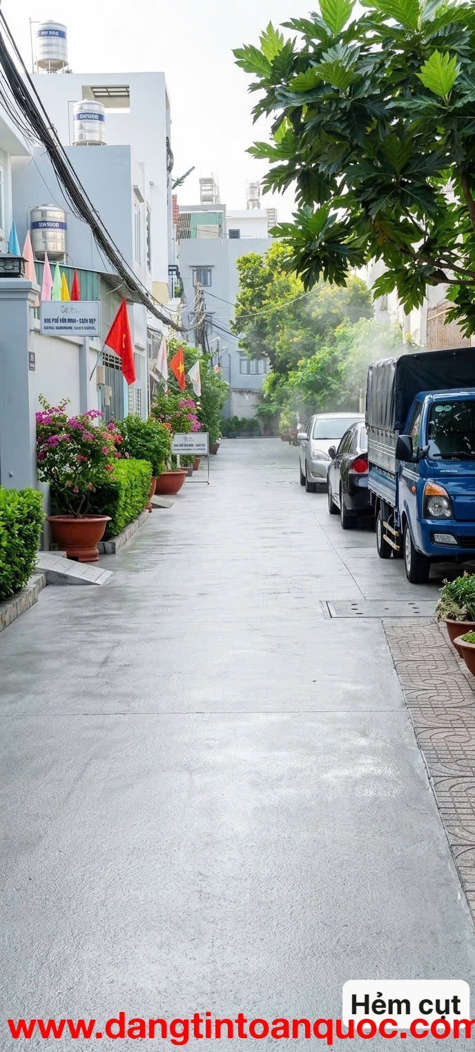 Bán nhà 53// Đường Số 4, BHHB, Bình Tân - 3 tầng - DTSD 120M2 - hẻm 6m - chỉ 4.5 tỷ