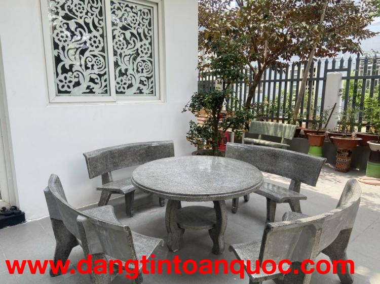 Bàn ghế đá ngoài trời Bình Dương