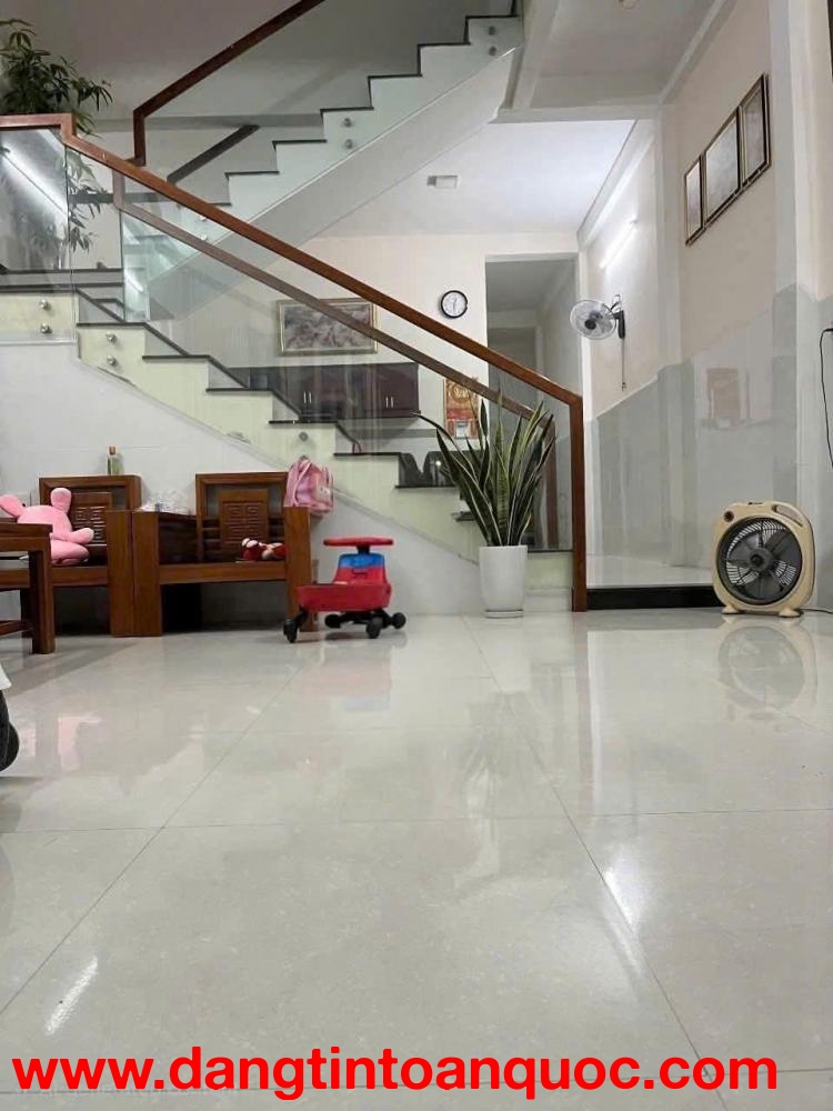 Bán nhà 2 tầng K202 Hoàng Văn Thái - DT:103m2