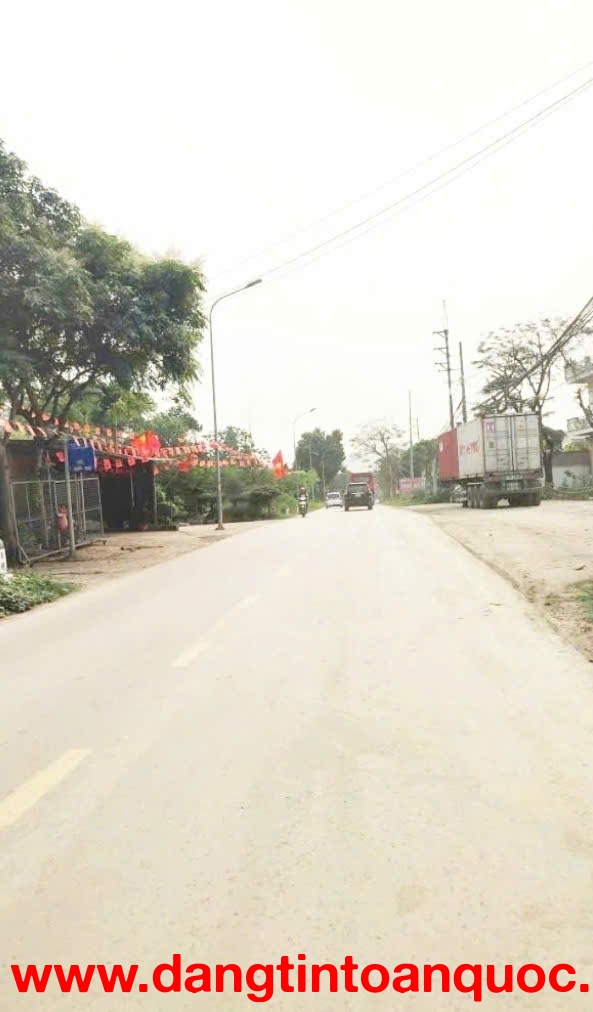 Sổ đỏ trao tay lô đất 100m2 cạnh hồ thoáng mát sát Quốc lộ 21.