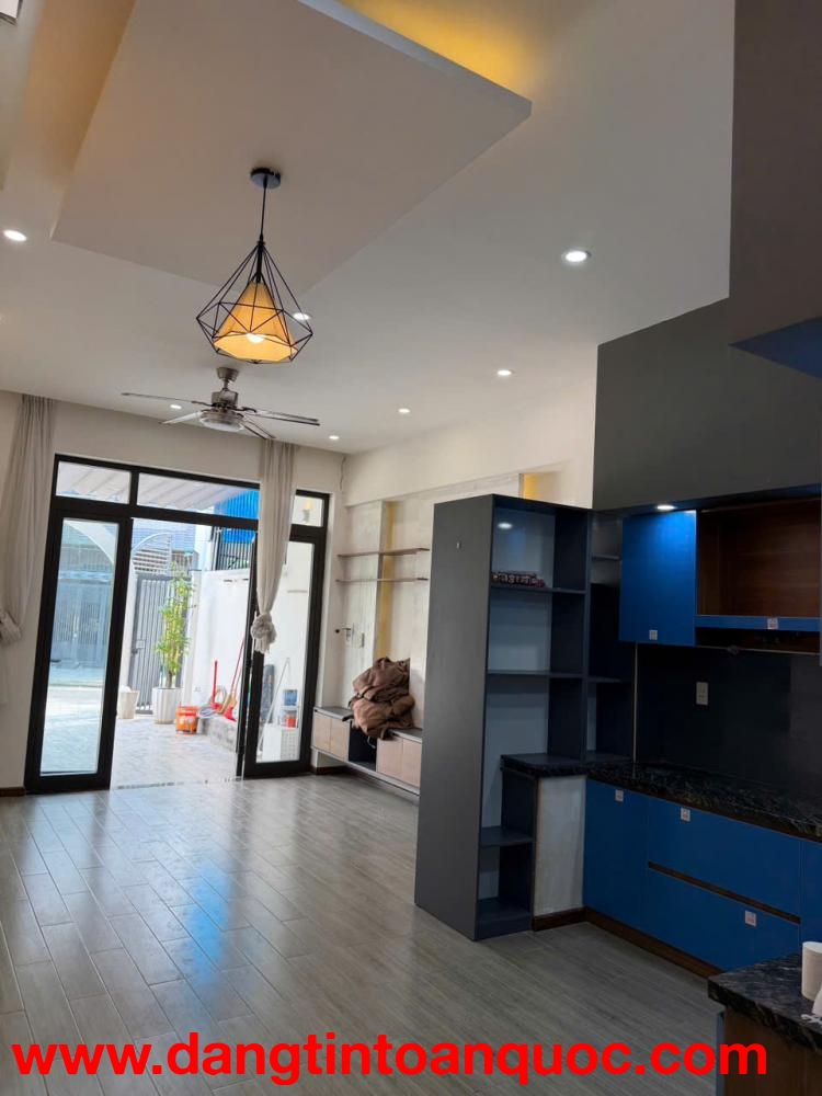 ????Bán nhà 3 tầng đường Đào Sư Tích, Hòa Minh, Liên Chiểu, Đà Nẵng.