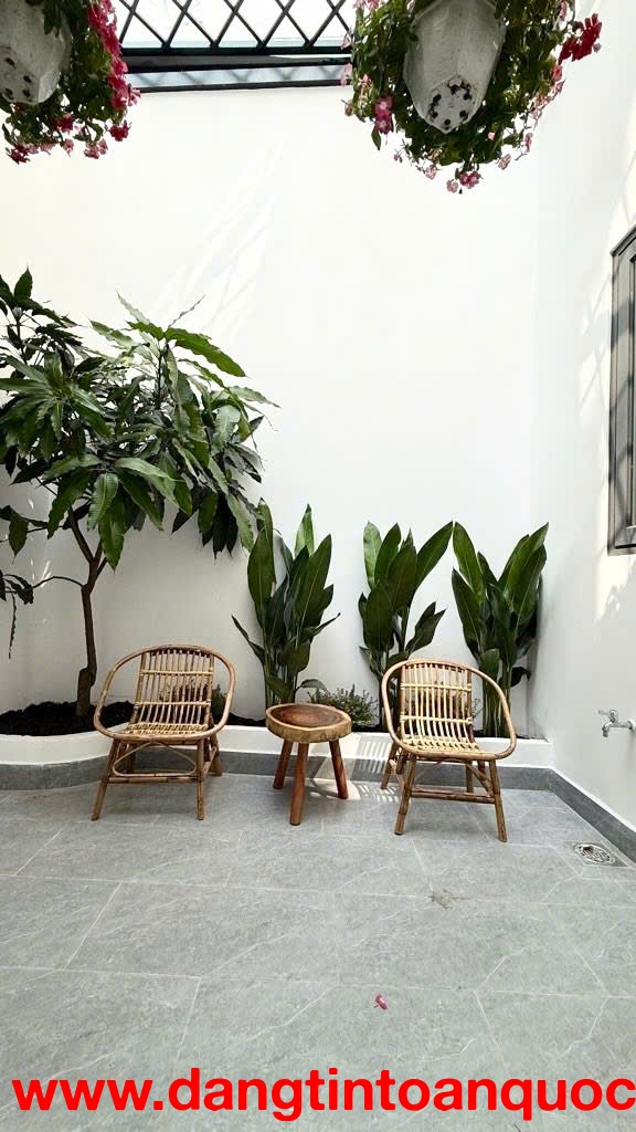 NGÔI NHÀ BÌNH YÊN – GIÁ CHỈ HƠN 7 TỶ - 4x20m- Gần Aeonmall - HXH Thông.