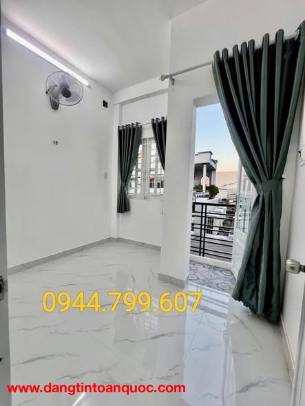 NHÀ 3 TẦNG - THÍCH HỢP CHO KHÁCH NHỎ TIỀN - CĂN GÓC 2MT - HTP -NHĨNH 2TỶ